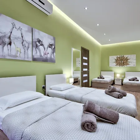 Ghea - Indoor Jacuzzi Pool, Sauna And Games * Mellieha