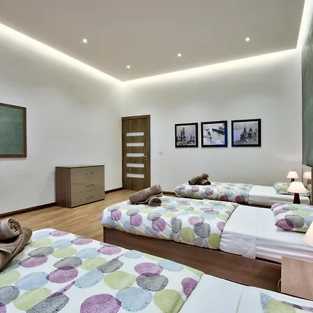 Ghea - Indoor Jacuzzi Pool, Sauna And Games * Mellieha
