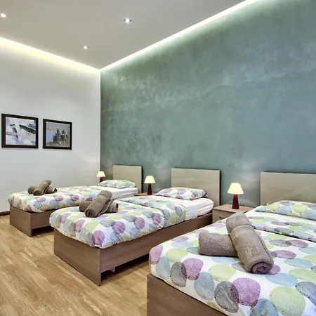 Villa Ghea - Indoor Jacuzzi Pool, Sauna And Games *