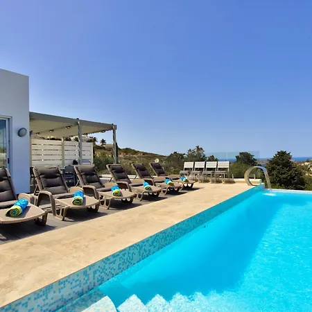 Ghea - Indoor Jacuzzi Pool, Sauna And Games Villa *